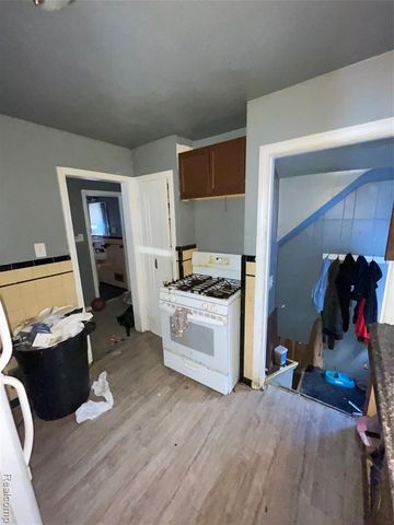 10521 Mckinney Street, Detroit, MI 48224