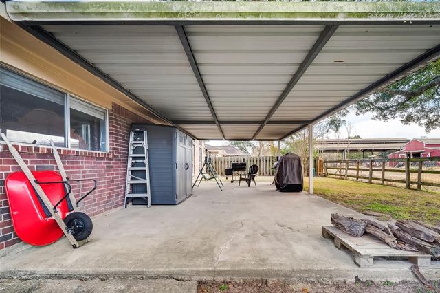 1040 Glenview Drive, Pearland, TX 77581