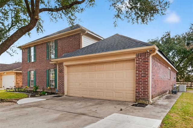 1040 Glenview Drive, Pearland, TX 77581