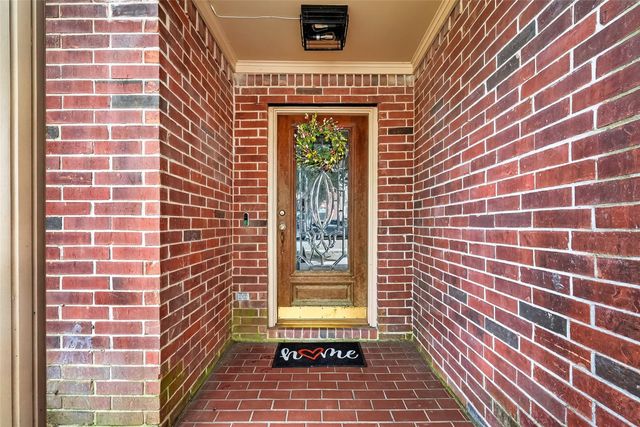 1040 Glenview Drive, Pearland, TX 77581