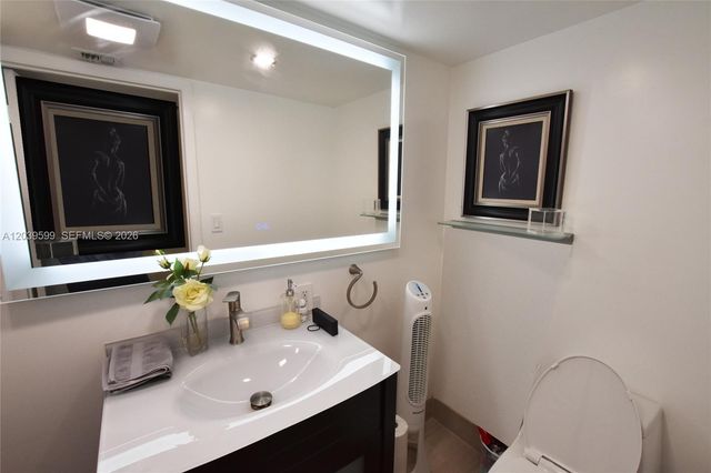 540 Brickell Key Drive 1025, Miami, FL 33131