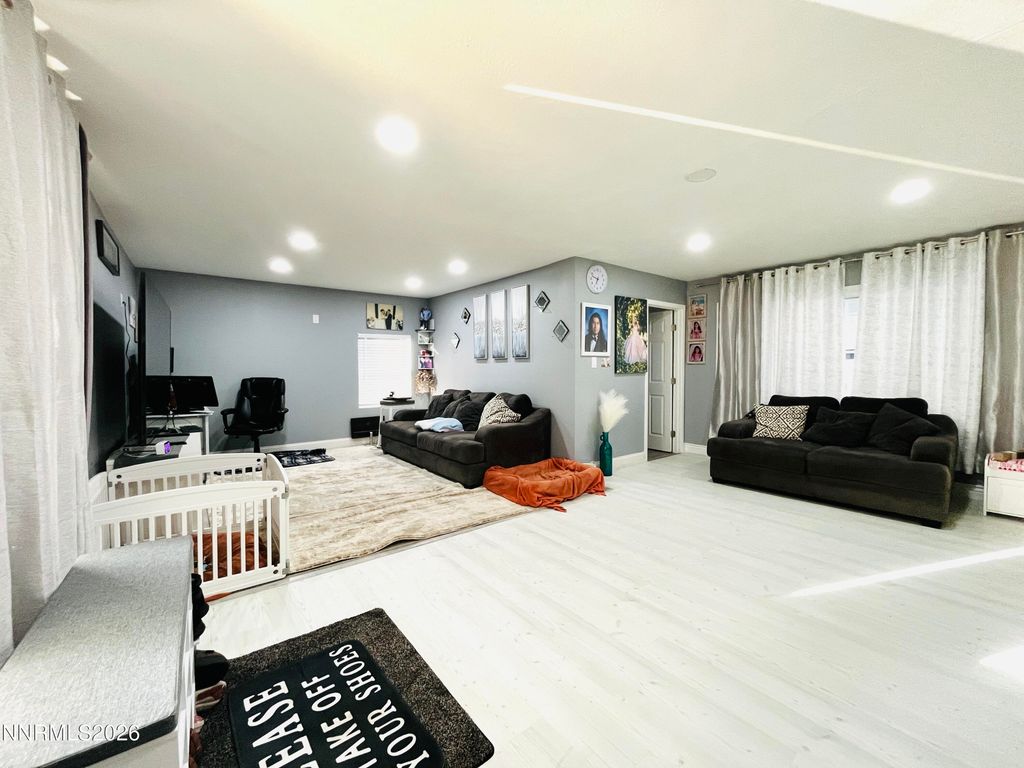 Image 1 of property listing at 1000 Keystone Avenue, Reno, NV 89503