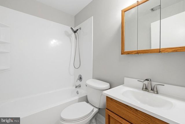 17736 LARCHMONT TER, Gaithersburg, MD 20877