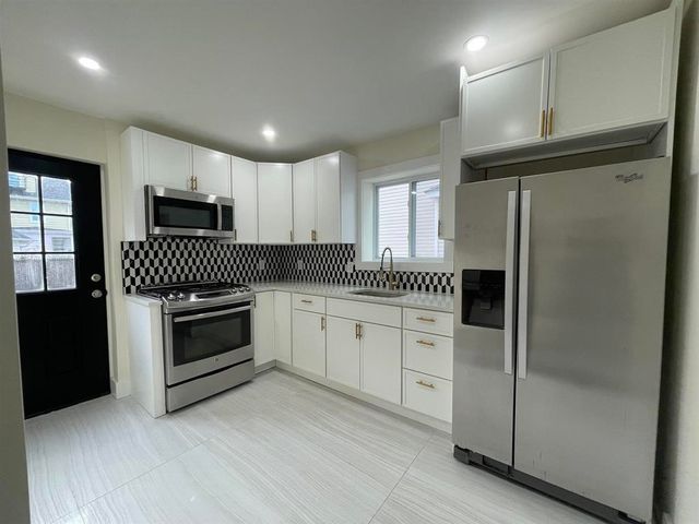 407 77TH ST, North Bergen, NJ 07047