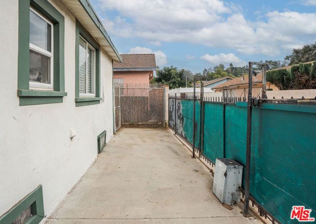 1334 Yosemite Drive, Los Angeles, CA 90041