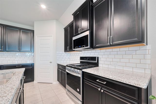 10005 Hermann Trace, Texas City, TX 77591