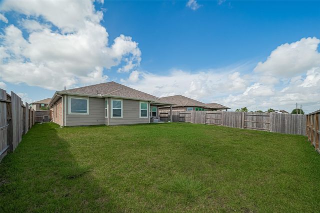 10005 Hermann Trace, Texas City, TX 77591