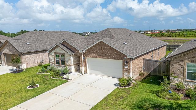 10005 Hermann Trace, Texas City, TX 77591