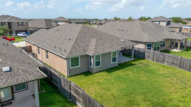 10005 Hermann Trace, Texas City, TX 77591
