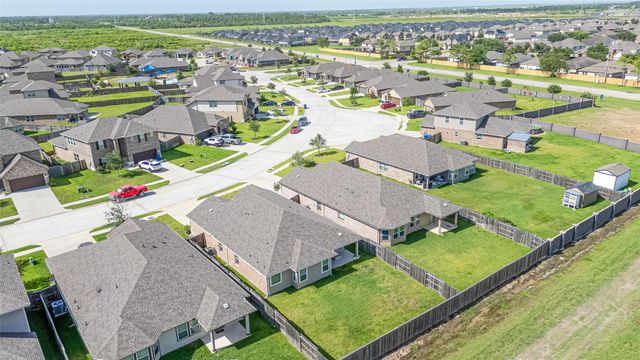 10005 Hermann Trace, Texas City, TX 77591