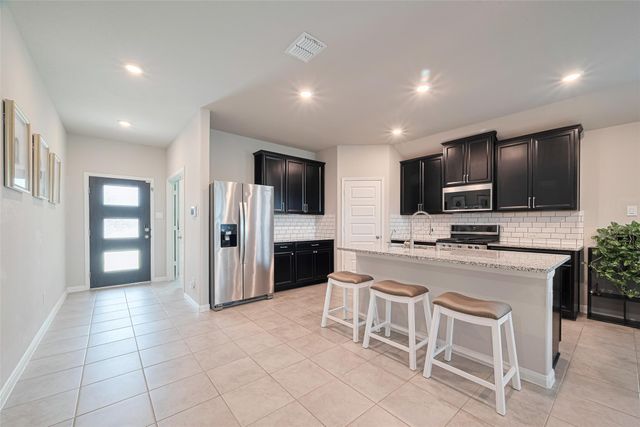 10005 Hermann Trace, Texas City, TX 77591