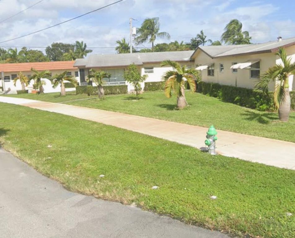 3711 Tyler Street, Hollywood, FL 33021