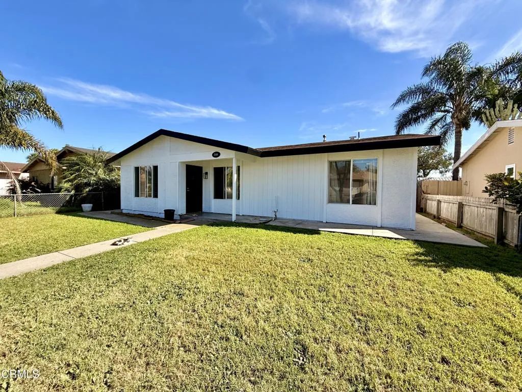 510 Fairbourne Place, Oxnard, CA 93033