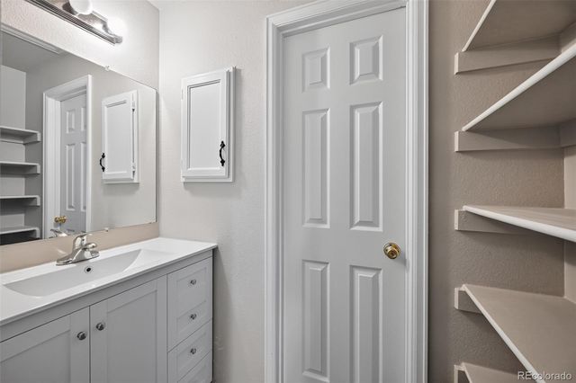 16153 E Alaska Place 13, Aurora, CO 80017