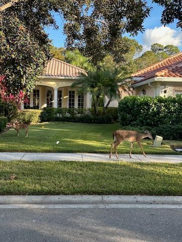 8557 SE Retreat Drive, Hobe Sound, FL 33455