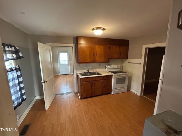 402 Clay Street, Rogersville, TN 37857