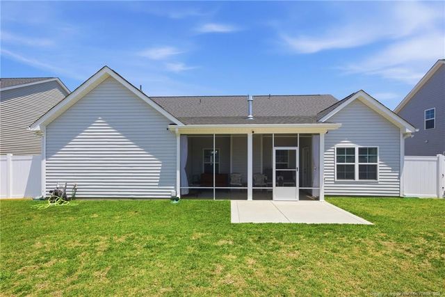 282 Tulip Oak Drive, Raeford, NC 28376