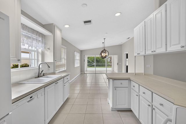 8093 Montserrat Place, Wellington, FL 33414