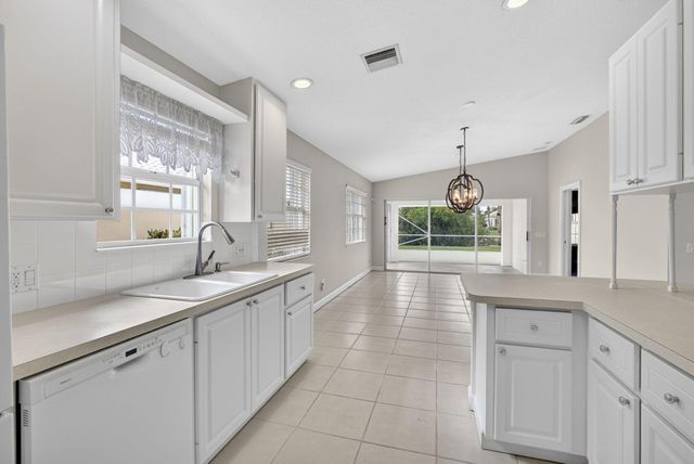 8093 Montserrat Place, Wellington, FL 33414