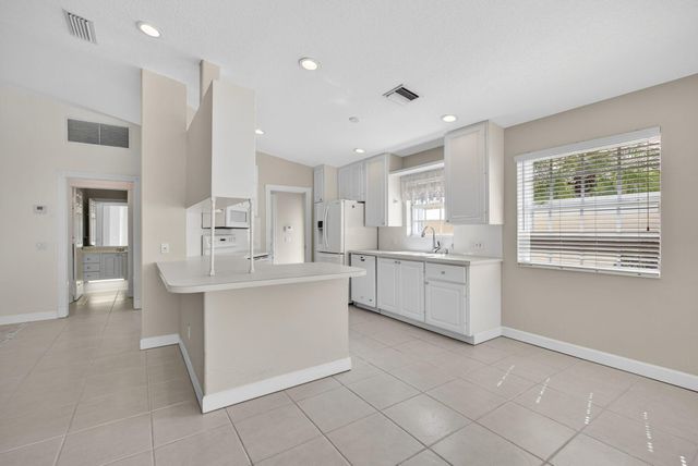 8093 Montserrat Place, Wellington, FL 33414