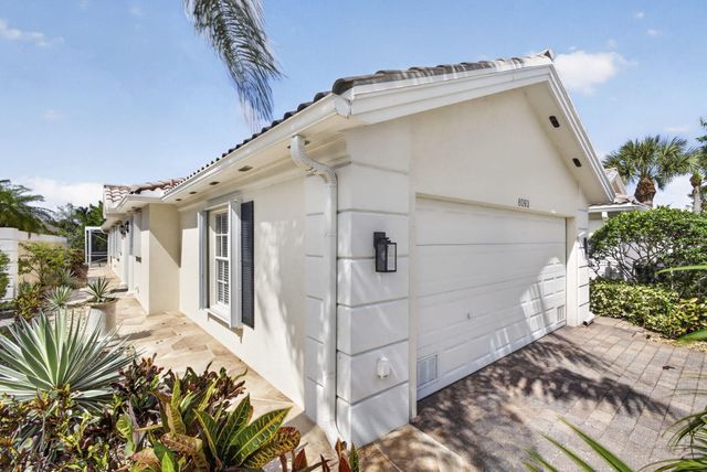 8093 Montserrat Place, Wellington, FL 33414