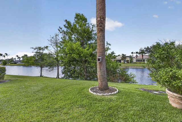 8093 Montserrat Place, Wellington, FL 33414