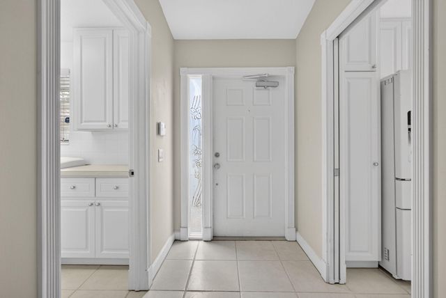 8093 Montserrat Place, Wellington, FL 33414