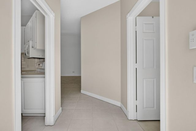 8093 Montserrat Place, Wellington, FL 33414