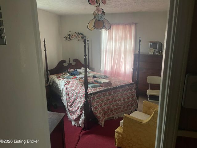 4506 Greenwood Ave, Louisville, KY 40211