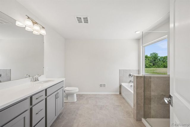 27110 Gallop Way, Saline, MI 48176