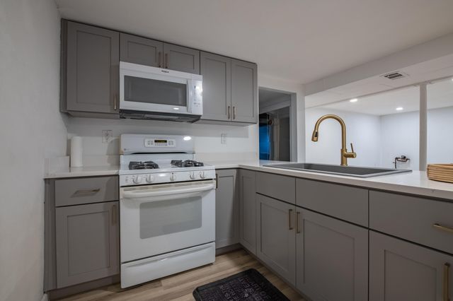 5550 Evergreen Avenue, Portage, IN 46368