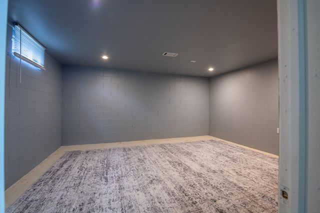 5550 Evergreen Avenue, Portage, IN 46368
