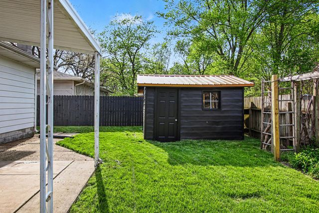 5550 Evergreen Avenue, Portage, IN 46368