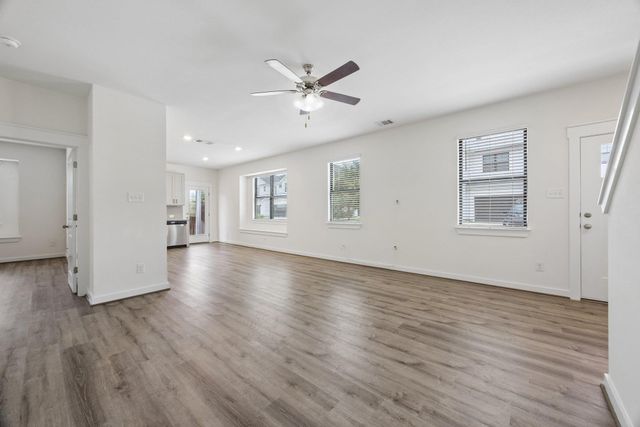 356 Fieldwood DR C, Buda, TX 78610