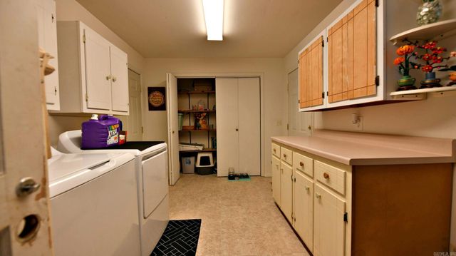 1107 Janssen Avenue, Mena, AR 71953