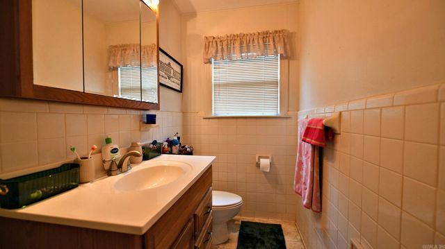 1107 Janssen Avenue, Mena, AR 71953