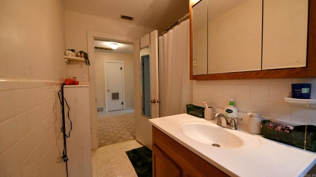 1107 Janssen Avenue, Mena, AR 71953