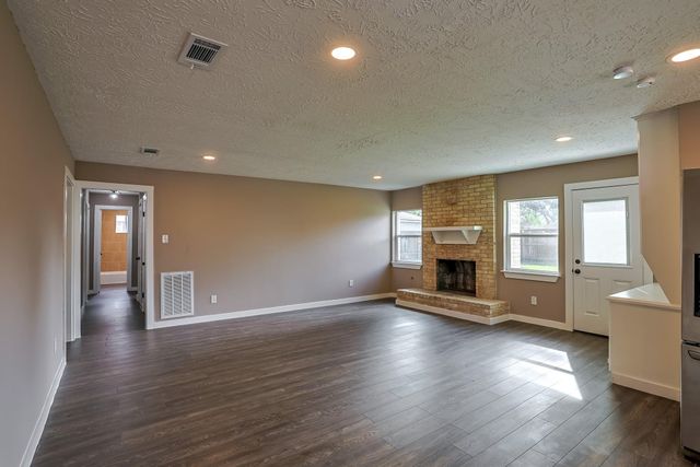 3215 Springhill Drive, Missouri City, TX 77459