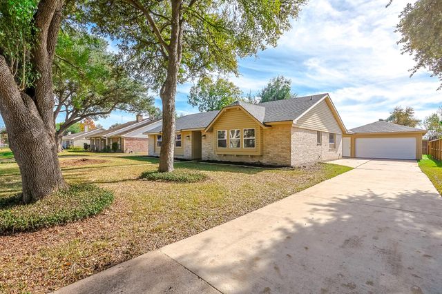 3215 Springhill Drive, Missouri City, TX 77459