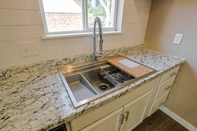 3215 Springhill Drive, Missouri City, TX 77459