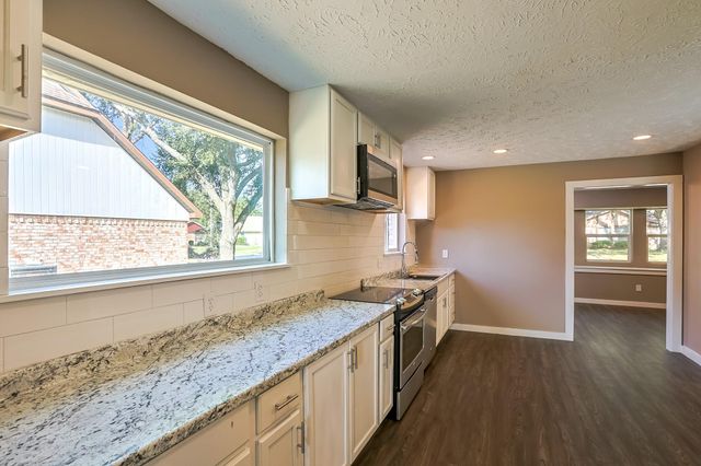 3215 Springhill Drive, Missouri City, TX 77459