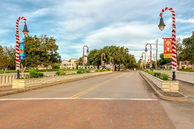 3215 Springhill Drive, Missouri City, TX 77459