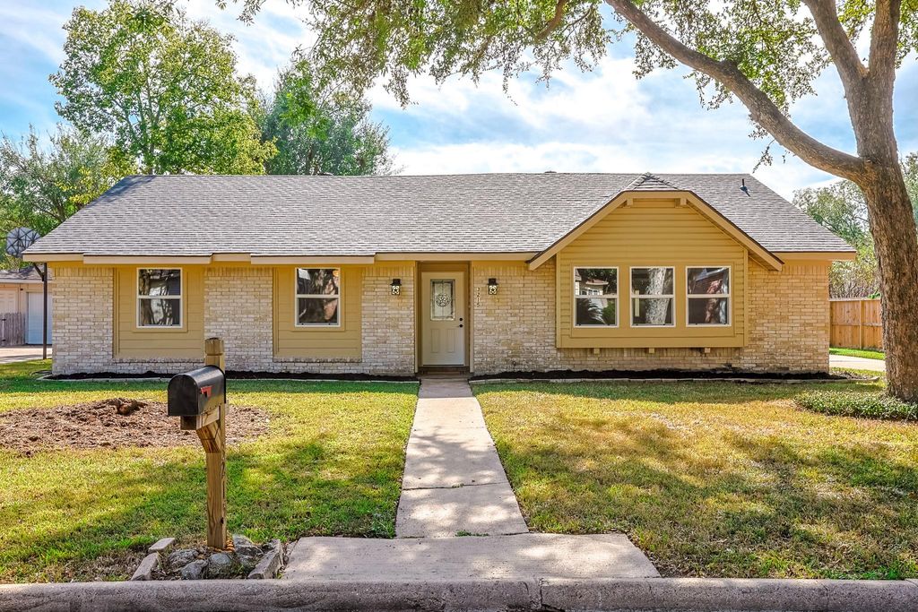 3215 Springhill Drive, Missouri City, TX 77459