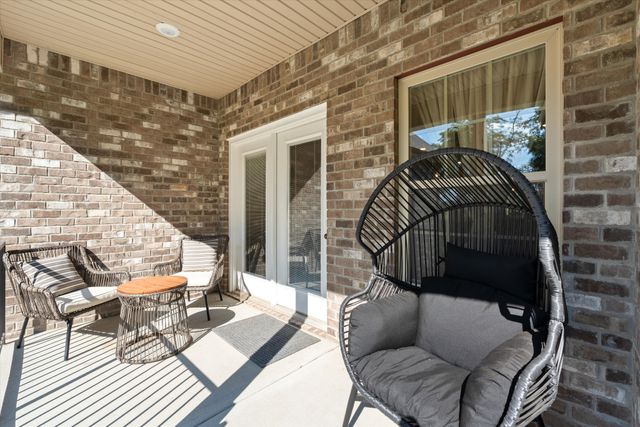 823 Shady Bluff Trail, Clarksville, TN 37043
