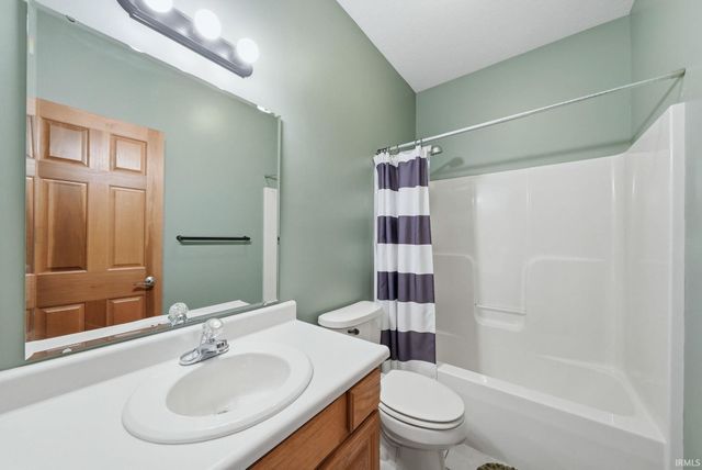 4298 Timber Creek Parkway, New Haven, IN 46774