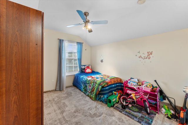 2053 George Buchanan Dr, La Vergne, TN 37086