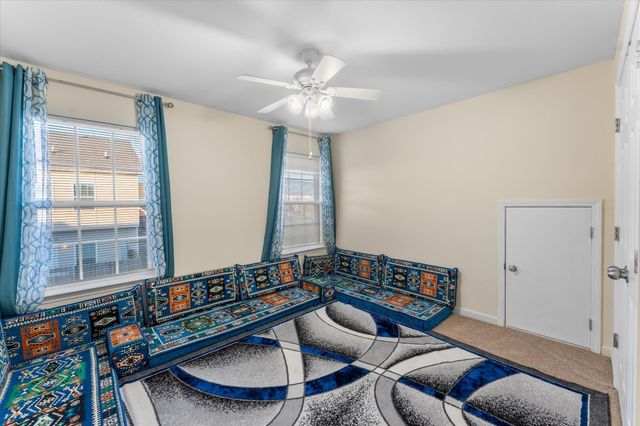 2053 George Buchanan Dr, La Vergne, TN 37086