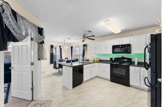 2053 George Buchanan Dr, La Vergne, TN 37086