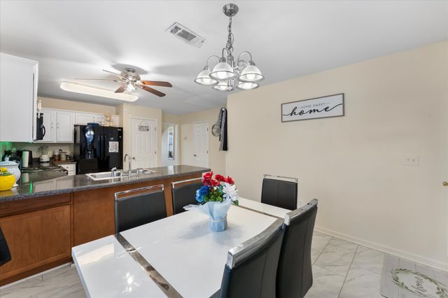 2053 George Buchanan Dr, La Vergne, TN 37086