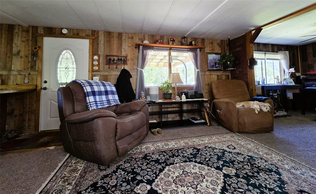 Image 14 of property listing at 221 7th Street, Clinton, MT 59825